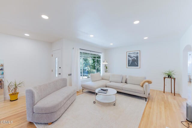 Foto del edificio - 309 Agnus Dr