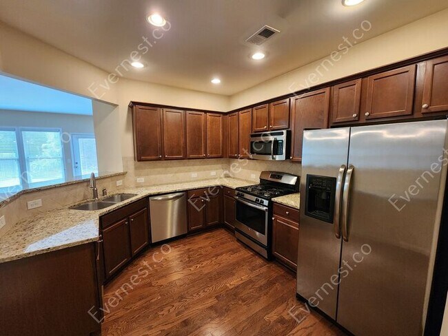 Foto del edificio - 6170 Shiloh Woods Dr