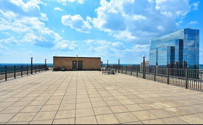 Building Photo - 3701 S George Mason Dr