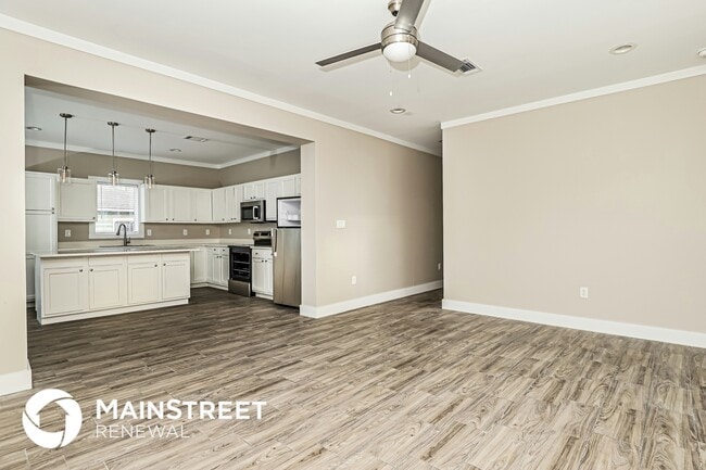 Building Photo - 839 Perez St