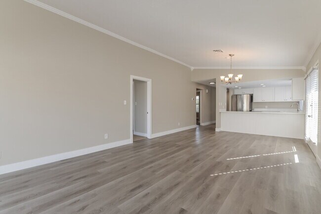 Foto del edificio - 7700 Blackbird Ave