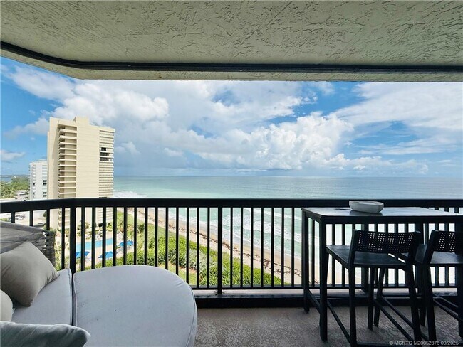 Foto del edificio - 8800 S Ocean Dr