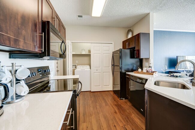 Apartamentos Commons at Briargate — foto comunitaria - Commons at Briargate