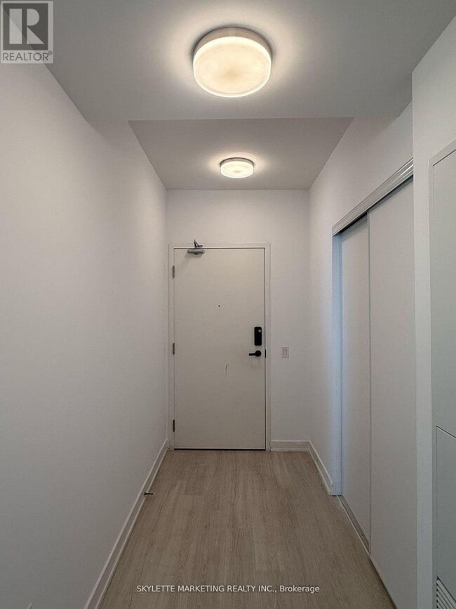 Building Photo - 3883 Quartz Rd