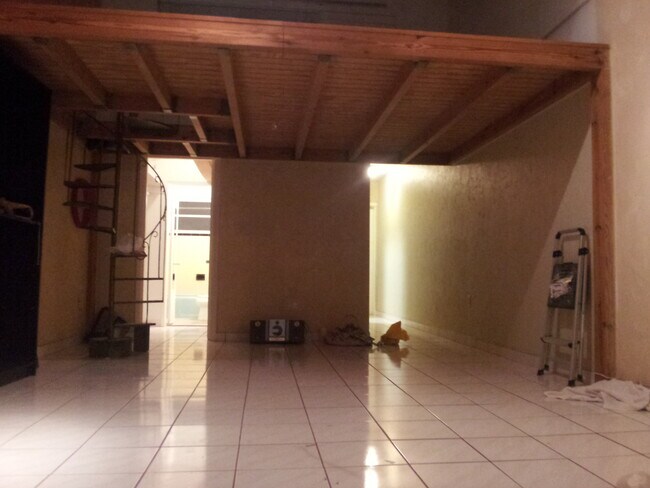 Foto del edificio - 7909 East Dr