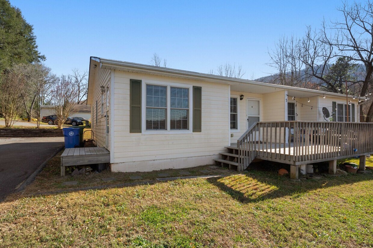 Foto principal - East Asheville Duplex