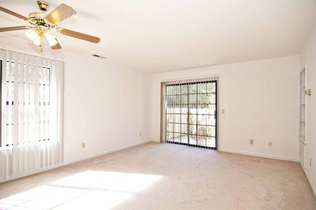 Foto del edificio - 1733 S 41st St