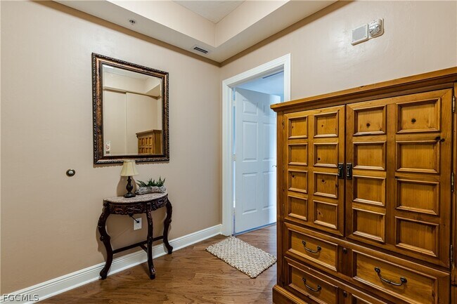 Foto del edificio - 2743 First St