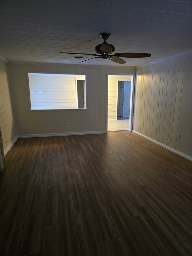 sala de estar - 4435 Clifford Rd
