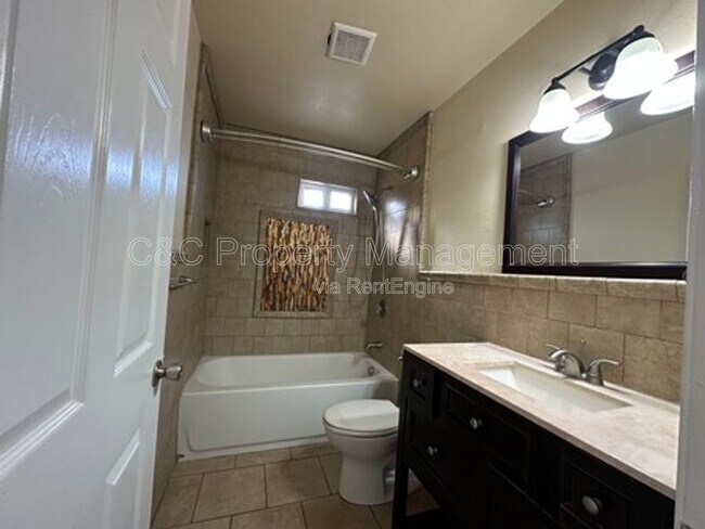 Foto del edificio - 1932 Lincoln St