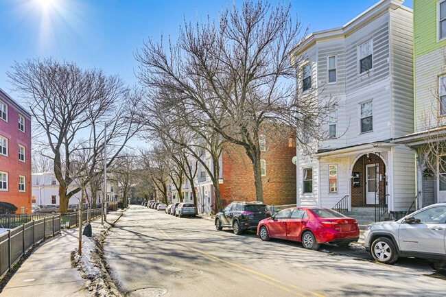 Building Photo - 139-141 Putnam Avenue-SI ID1385916P