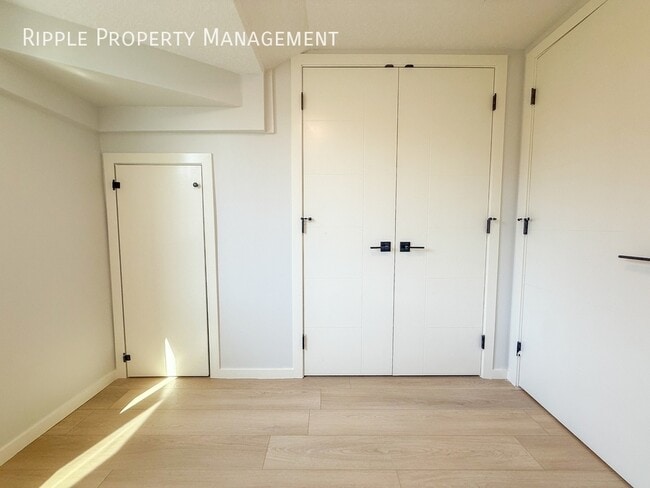 Building Photo - Modern 2 Beds, 1 Baths Basement/Lower | No...