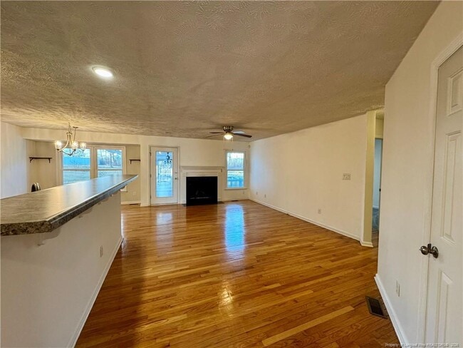 Foto del edificio - 115 Zane Dr