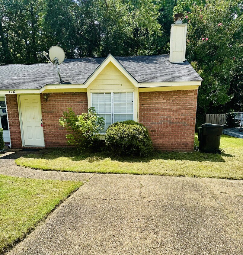Foto principal - 416 Richview Park Cir W