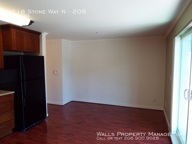 Building Photo - 4218 Stone Way N