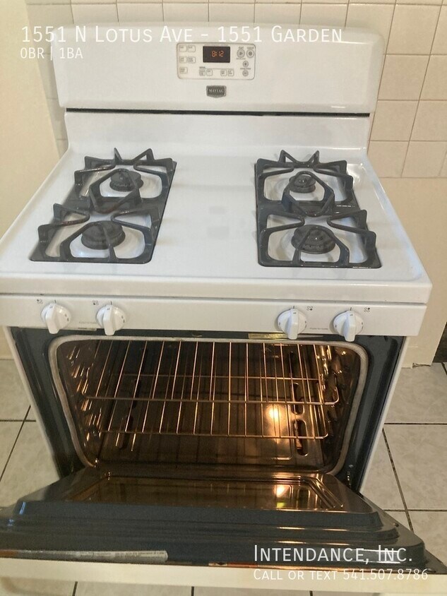 Foto principal - 1551 N Lotus Ave
