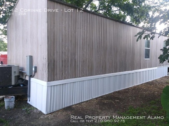 Building Photo - 3 BEDROOM 2 BATH HOME! RENT TO OWN!!!