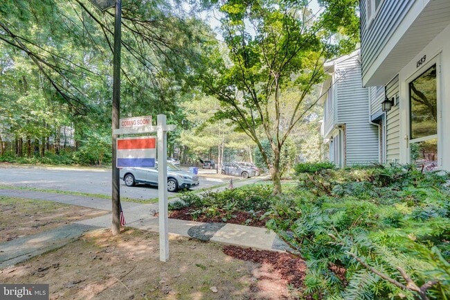 Building Photo - 1589 Stowe Ct