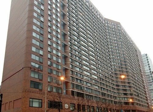 Building Photo - 211 E Ohio St
