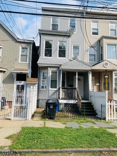 Building Photo - 41 Wakeman Ave