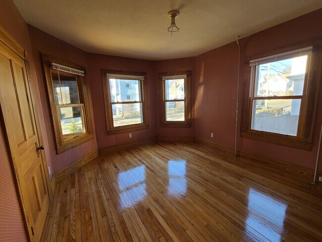 Living Room - 26 Williams St