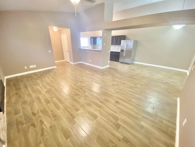 Building Photo - CHARMING CONDO IN DESIRABLE WEST LAS VEGAS NEAR SUMMERLIN