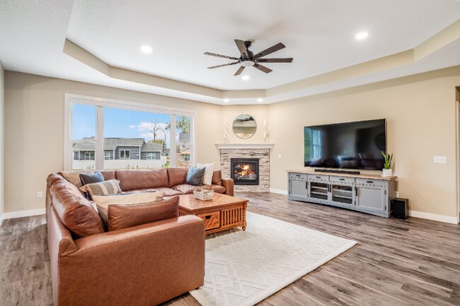 Foto del edificio - 1227 Midnight Chase Grv