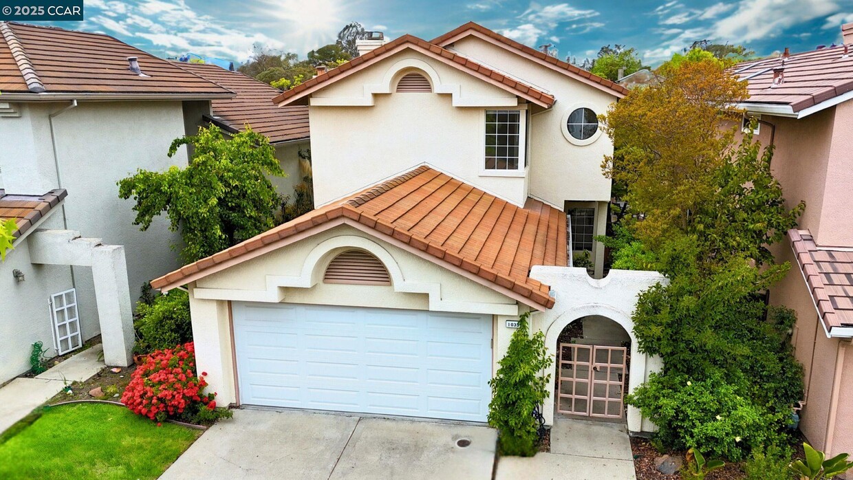 Foto principal - 1033 Lakeridge Pl