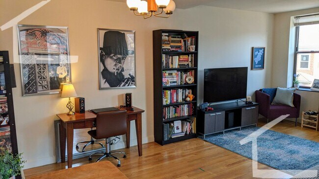 Foto del edificio - 35 Brainerd Rd