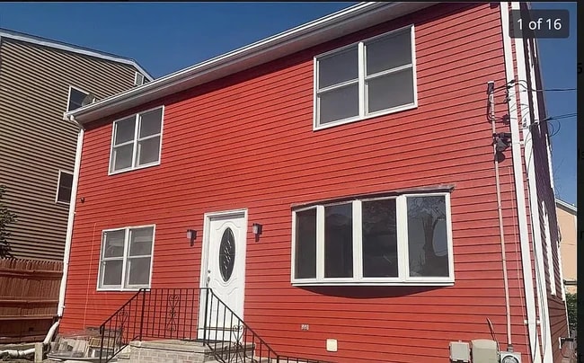 Building Photo - 78 Gano St