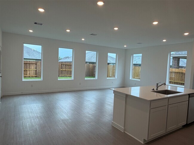 Building Photo - 2514 Rose Gold Dr