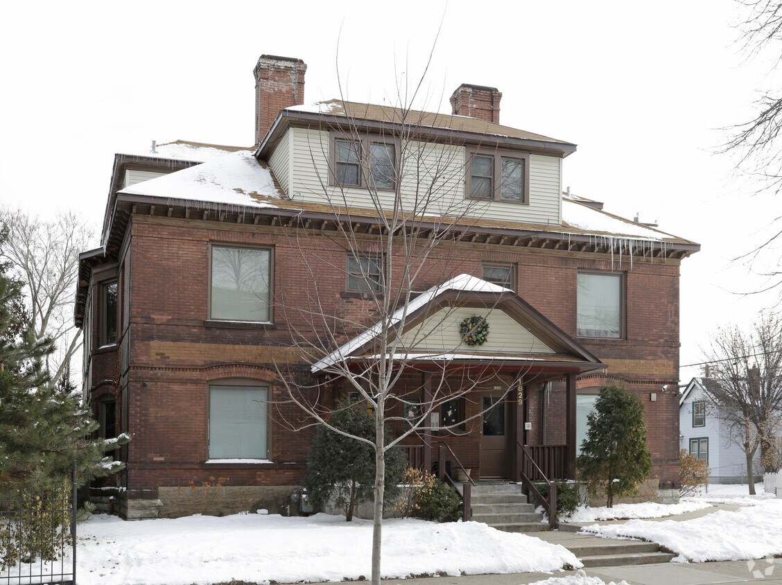 Foto principal - 1829 10th Ave S