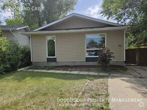 Building Photo - 22 Hyland Crescent