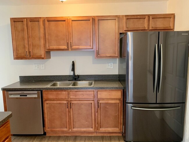 Foto del edificio - 3313 Terrier Lane (Hikes Point Area)