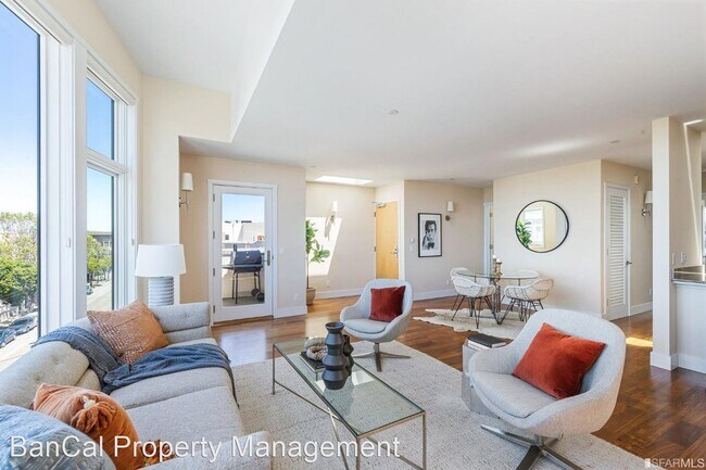 Building Photo - 2 br, 2 bath House - 889 North Point Stree...