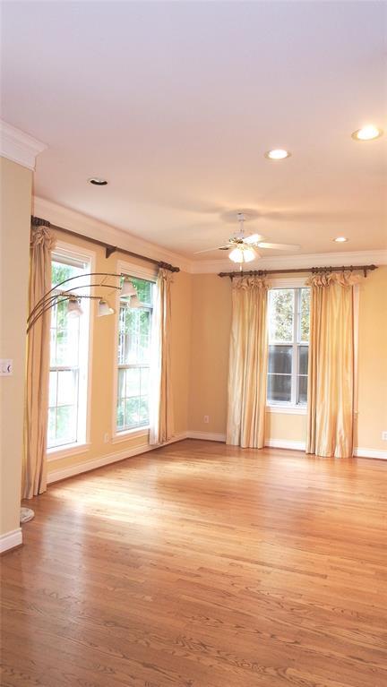 Foto del edificio - 4621 Maple St