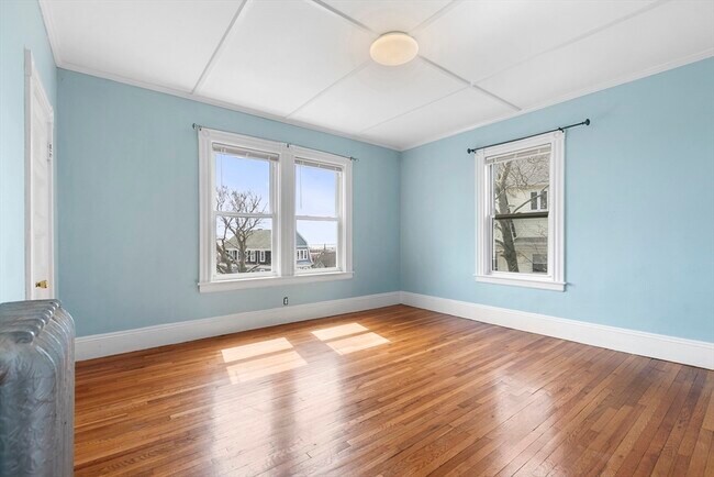 Building Photo - 126-128 Beacon Hill Ave