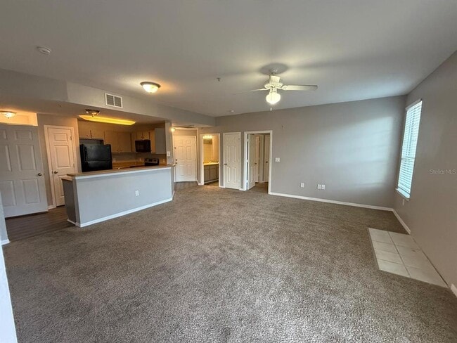 Building Photo - 2015 Erving Cir