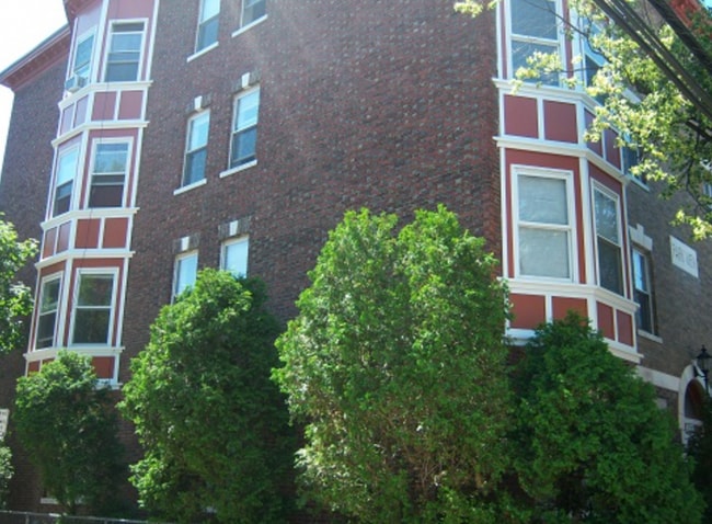 Building Photo - 118 Berkshire St