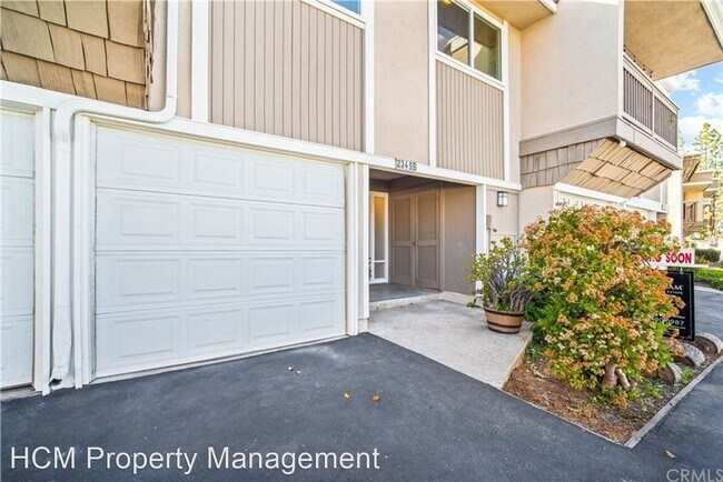 Building Photo - 3 br, 2 bath House - 23455 Caminito Lazaro...