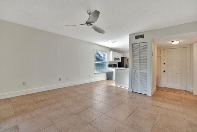 Foto del edificio - 8132 SE Croft Cir