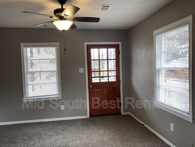 Building Photo - 2667 Carnes Ave (Orange Mound)
