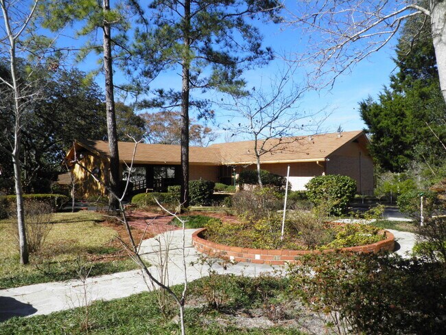 Building Photo - 632 Gap Creek Dr