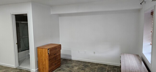 Building Photo - 52 Trenton St