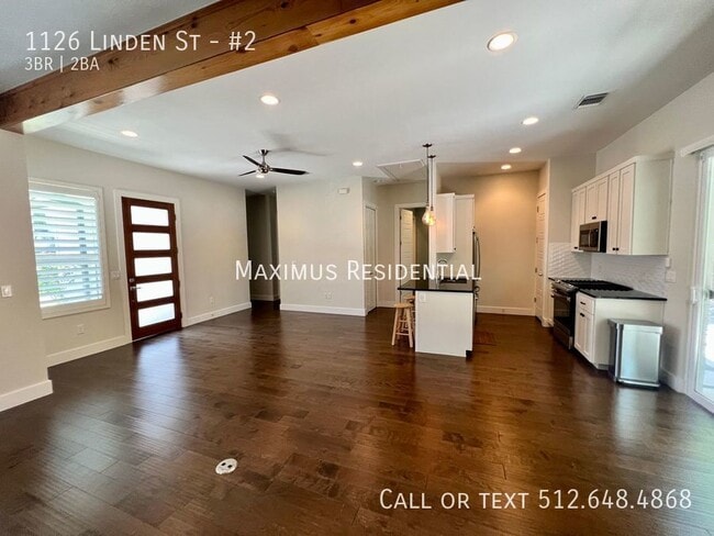 Building Photo - 1126 Linden St