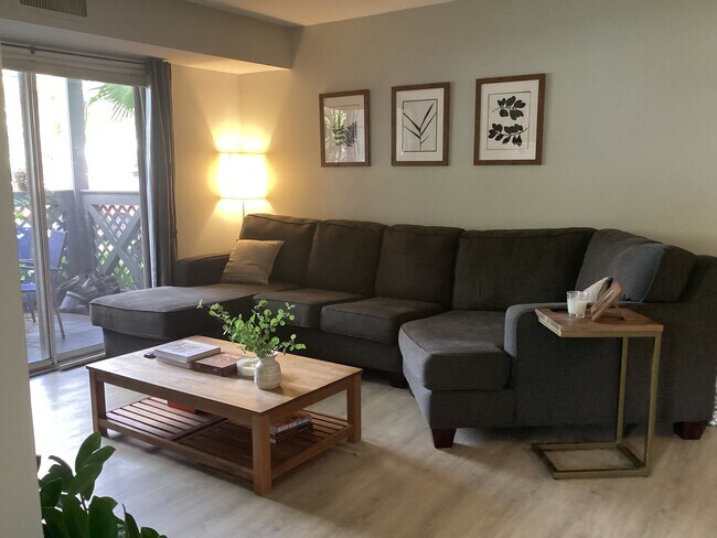 Photo - 5080 Heatherhill Ln Apartment