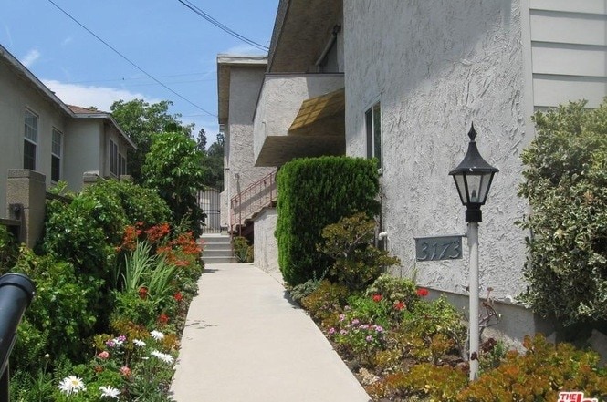 Building Photo - 3173 Rowena Ave
