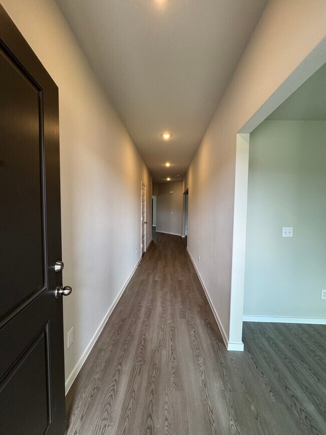 Foto del edificio - 174 Sterling River Ln