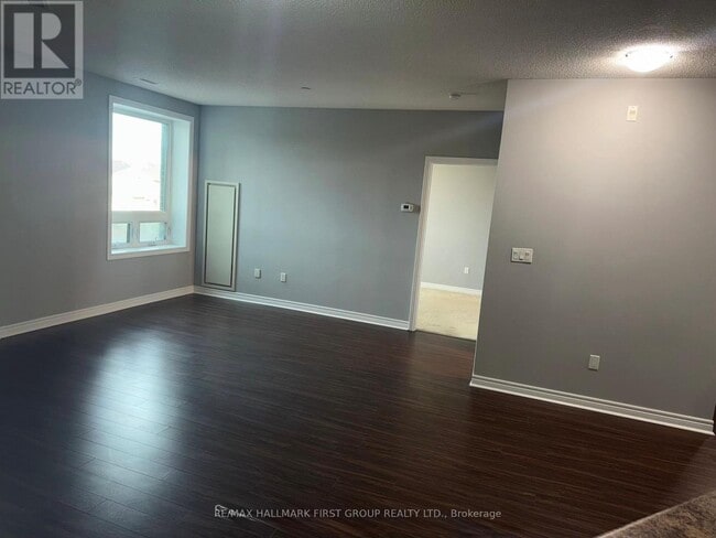 Photo du bâtiment - 7400 Markham Rd