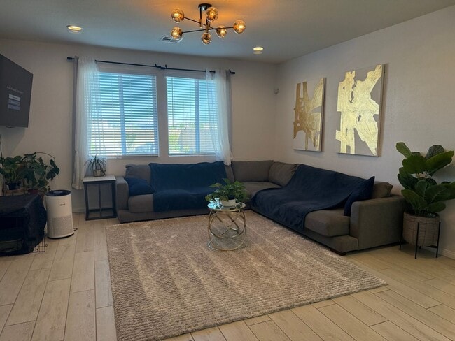 Building Photo - Charming 3BR House in North Las Vegas
